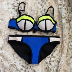 Triangl bikini set